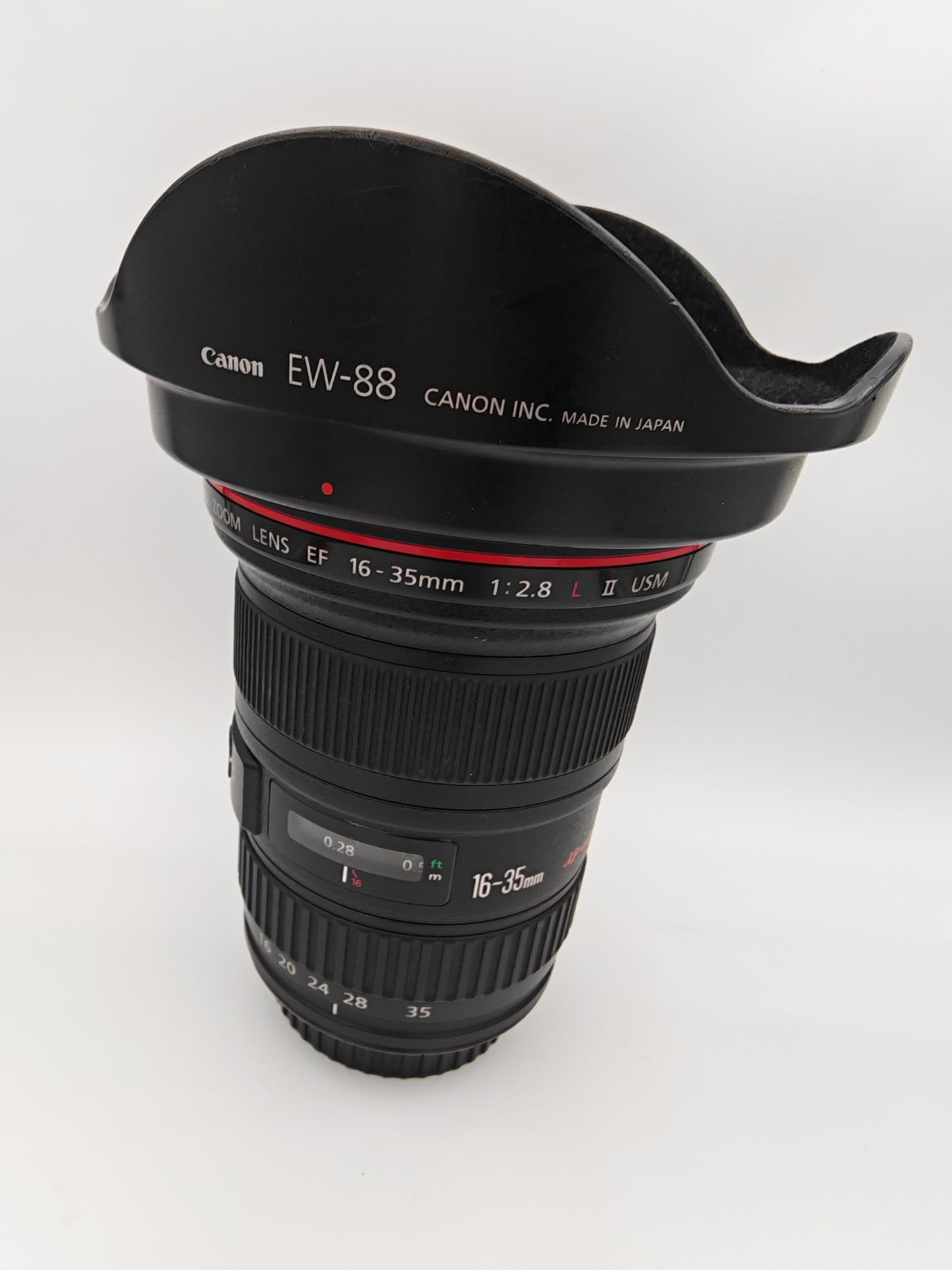 Canon EF 16-35mm f/2.8L II USM