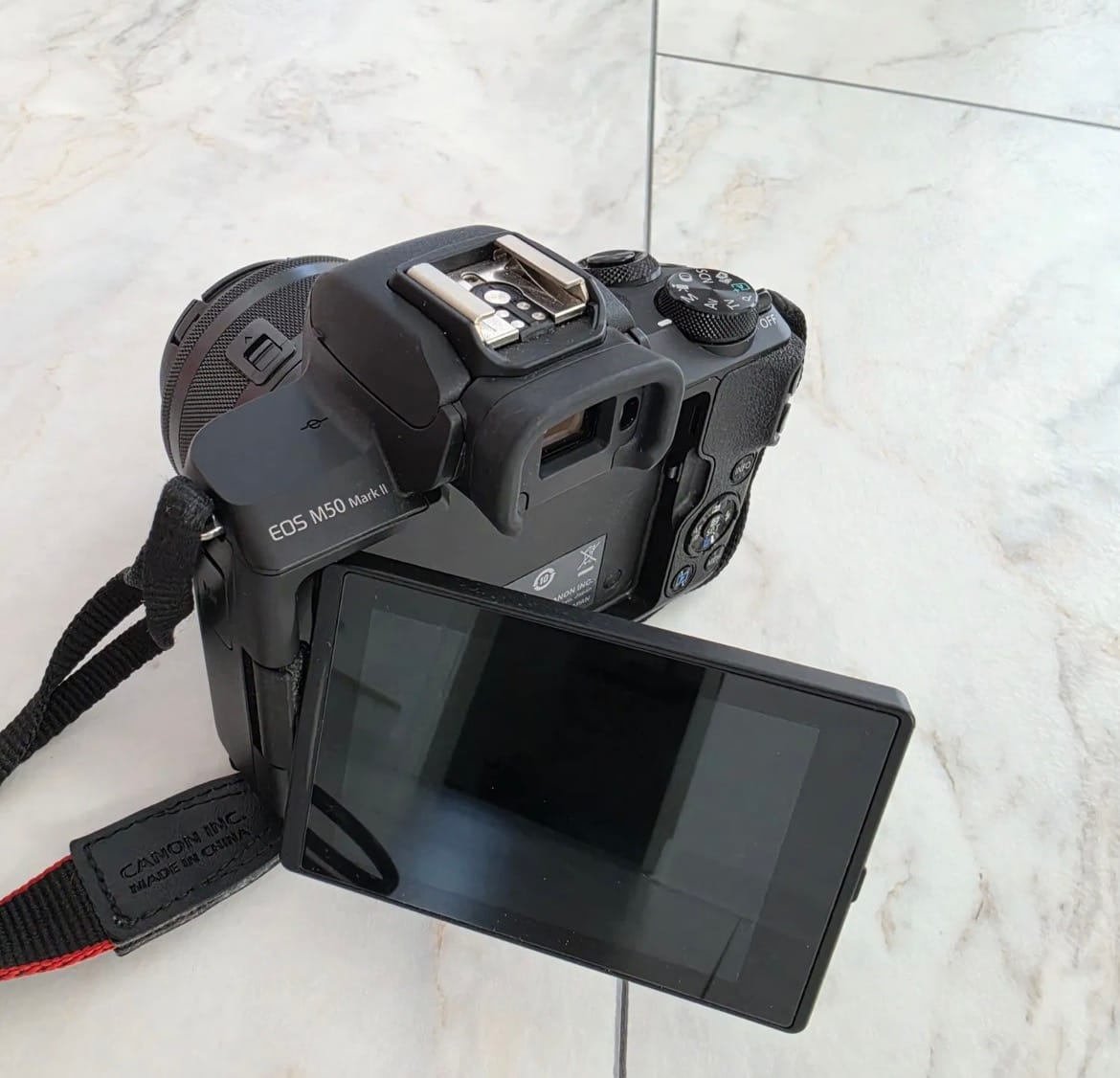 canon m50 mark II cu obiectiv kit