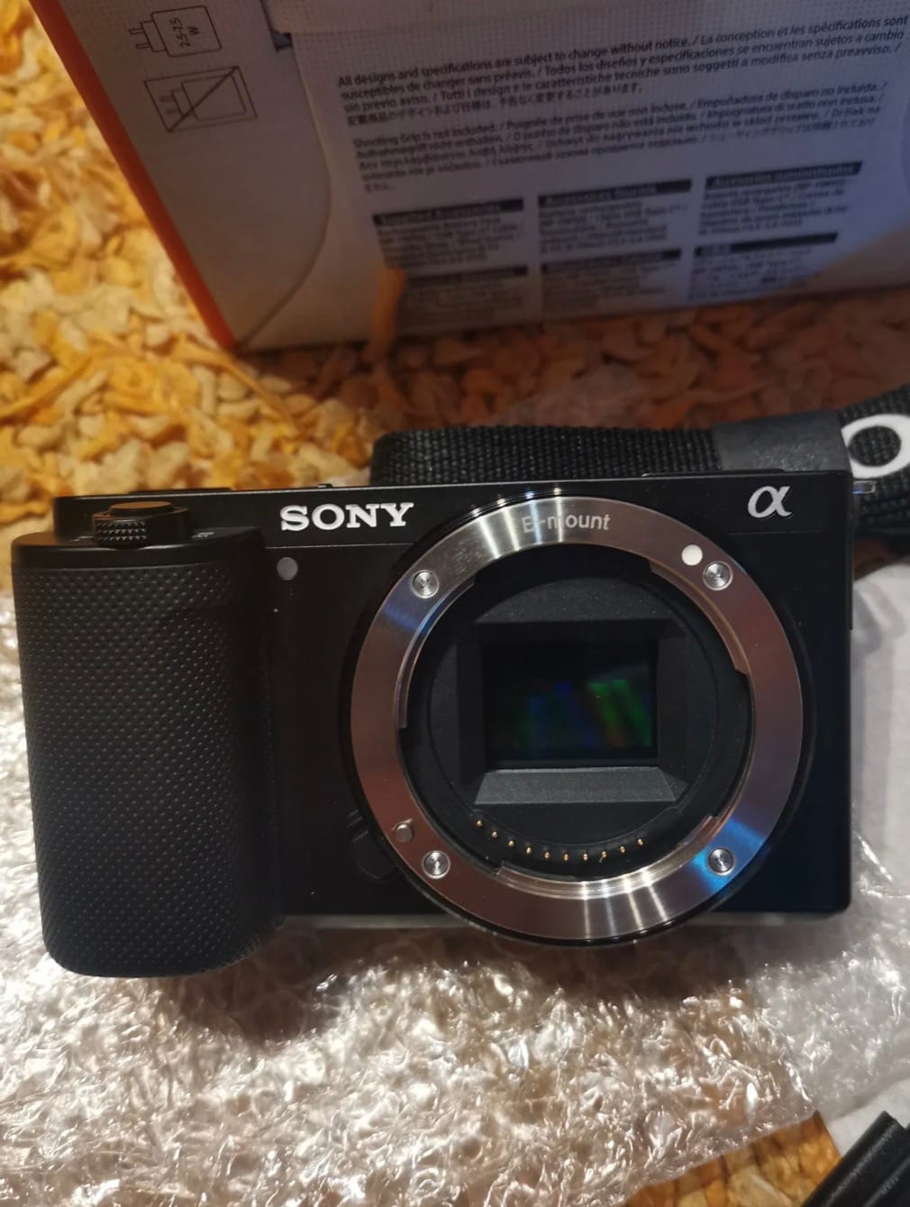 sony zv e10 cu garanție + 2 obiective